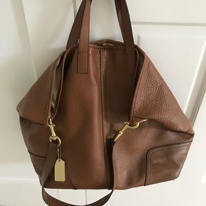 Large used ( but great condition) coach bag